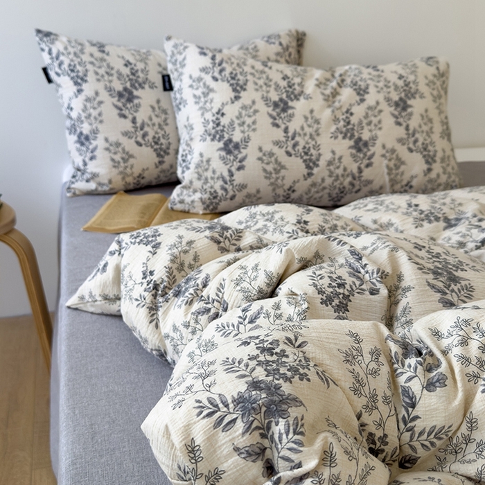 91家纺网 家纺一手货源 找家纺 竹合家纺 2025秋冬新品爆款加厚高克重复古风皱皱印花四件套莫里