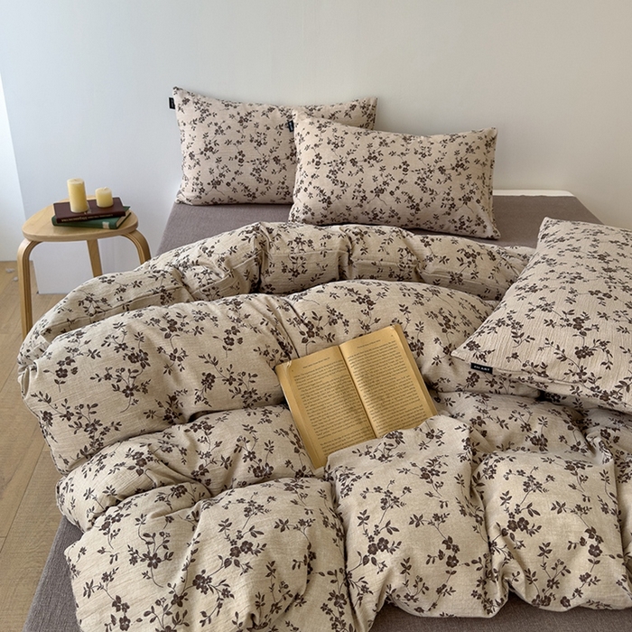 91家纺网 家纺一手货源 找家纺 竹合家纺 2025秋冬新品爆款加厚高克重复古风皱皱印花四件套秋海棠