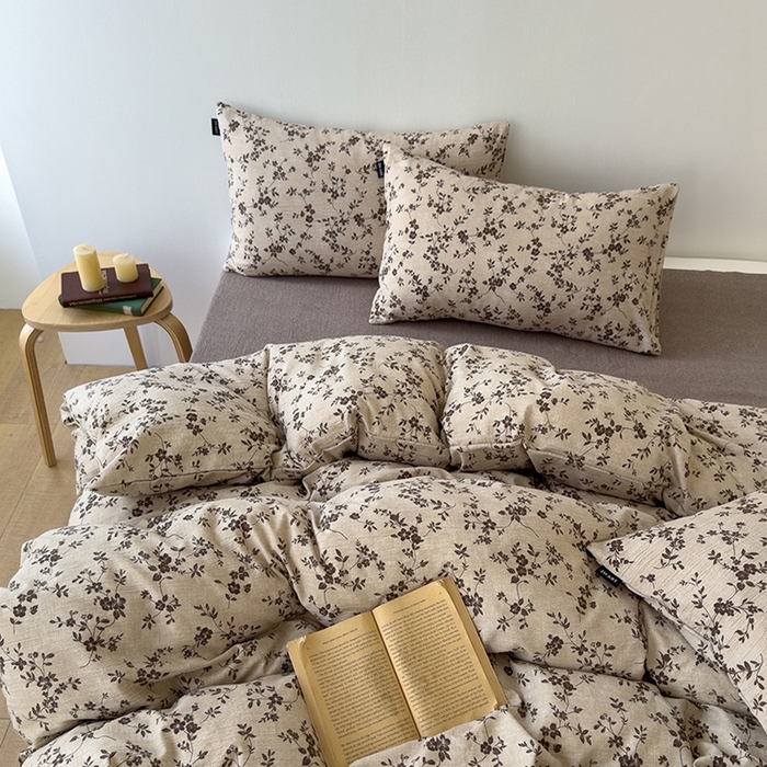 91家纺网 家纺一手货源 找家纺 竹合家纺 2025秋冬新品爆款加厚高克重复古风皱皱印花四件套秋海棠