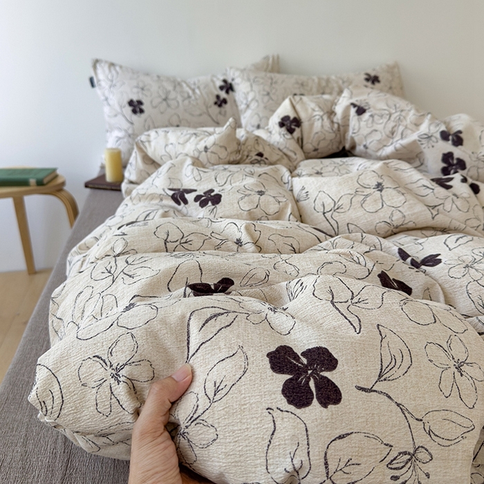 91家纺网 家纺一手货源 找家纺 竹合家纺 2025秋冬新品爆款加厚高克重复古风皱皱印花四件套苏莉