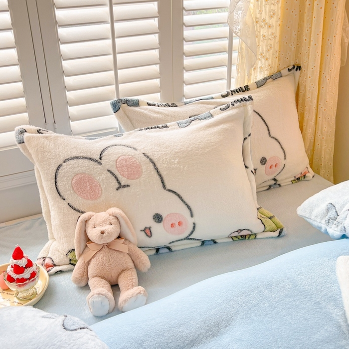 91家纺网 家纺一手货源 找家纺 川悦生活 2025新款立体雪花绒印花大床四件套系列一场景一 少女小兔