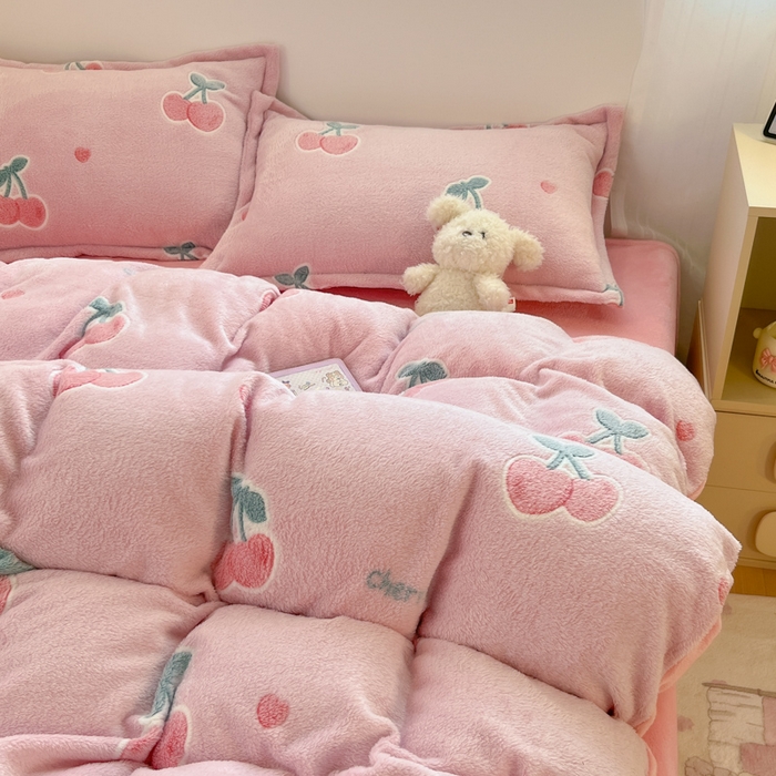 91家纺网 家纺一手货源 找家纺 川悦生活 2025新款立体雪花绒印花大床四件套系列一场景一 桃心爱语