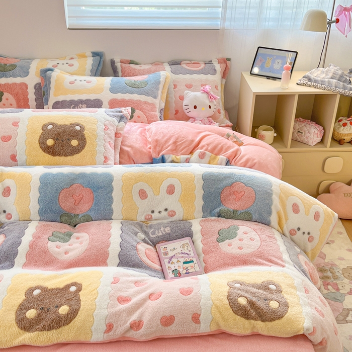 91家纺网 家纺一手货源 找家纺 川悦生活 2025新款立体雪花绒印花大床四件套系列一场景一 甜蜜日常粉