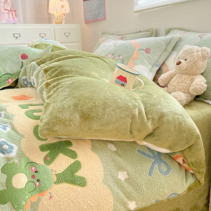 91家纺网 家纺一手货源 找家纺 川悦生活 2025新款立体雪花绒印花大床四件套系列一场景一 甜系龙龙