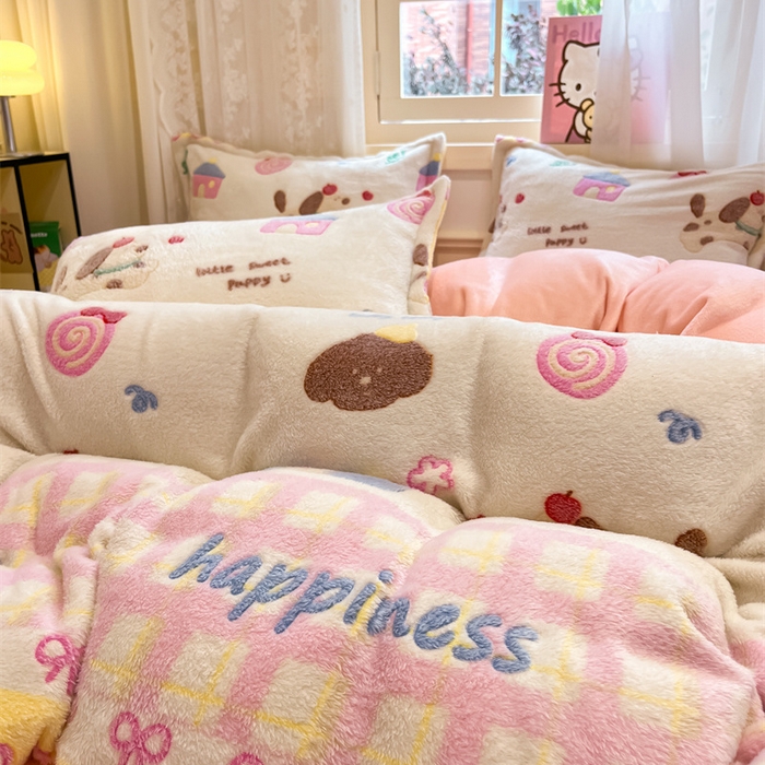 91家纺网 家纺一手货源 找家纺 川悦生活 2025新款立体雪花绒印花大床四件套系列一场景一 小狗物语