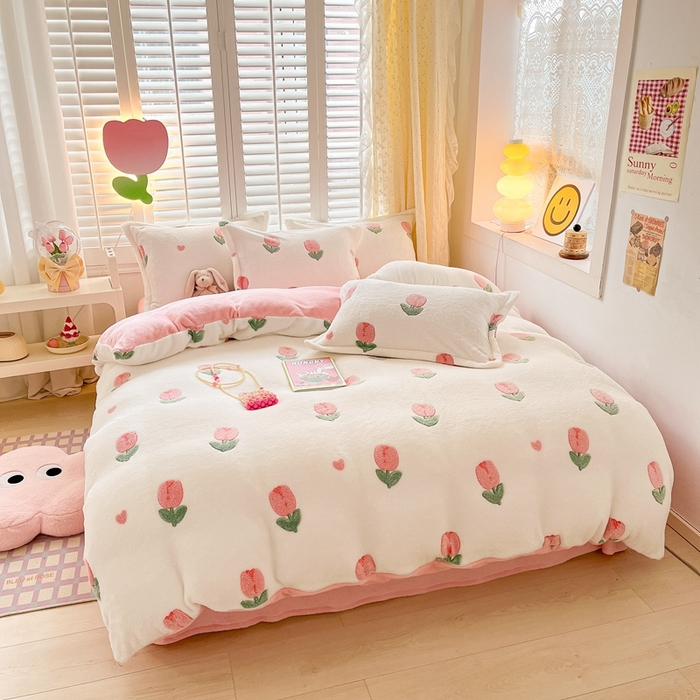 91家纺网 家纺一手货源 找家纺 川悦生活 2025新款立体雪花绒印花大床四件套系列一场景一 小郁金