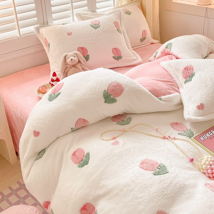 91家纺网 家纺一手货源 找家纺 川悦生活 2025新款立体雪花绒印花大床四件套系列一场景一 小郁金