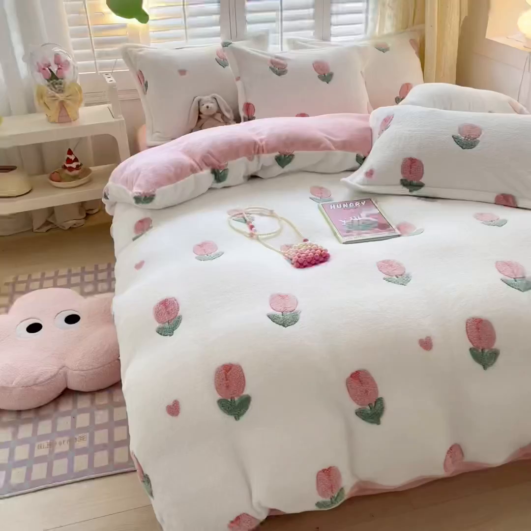 91家纺网 家纺一手货源 找家纺 川悦生活 2025新款立体雪花绒印花大床四件套系列一场景一 小郁金