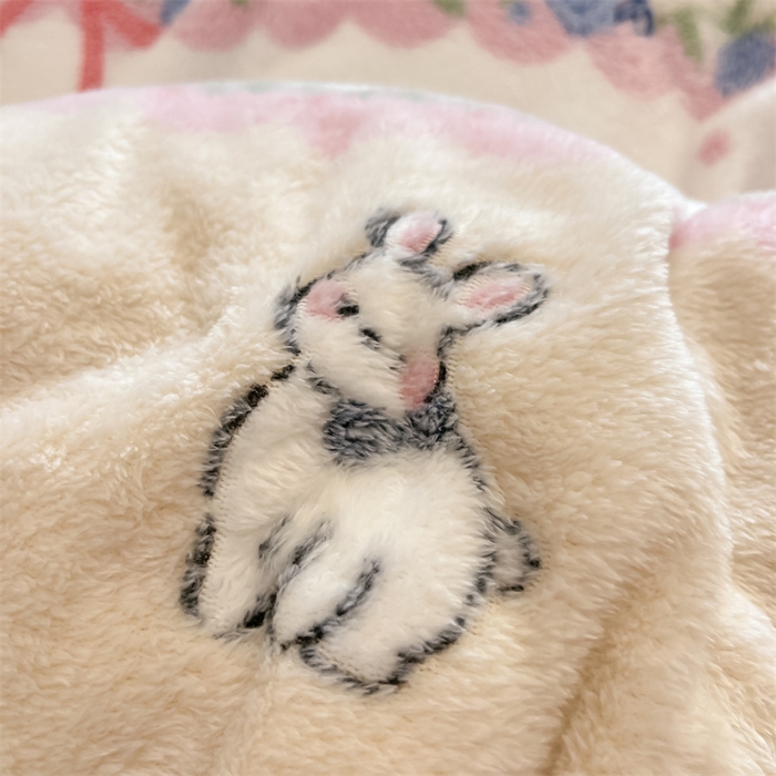 91家纺网 家纺一手货源 找家纺 川悦生活 2025新款立体雪花绒印花大床四件套系列一场景一 樱桃啵啵