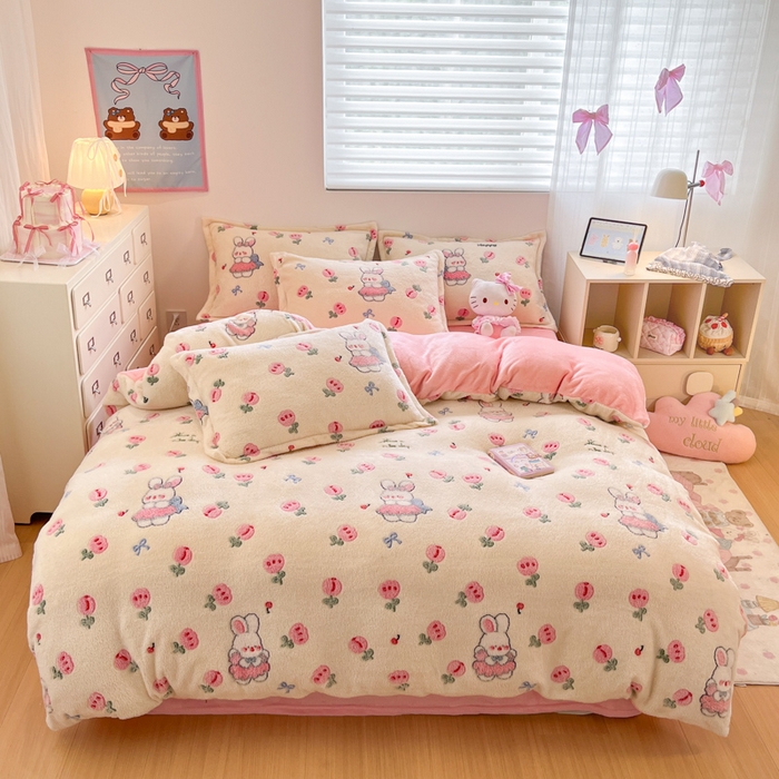 川悦生活 2025新款立体雪花绒印花大床四件套系列一场景一 郁金奶兔