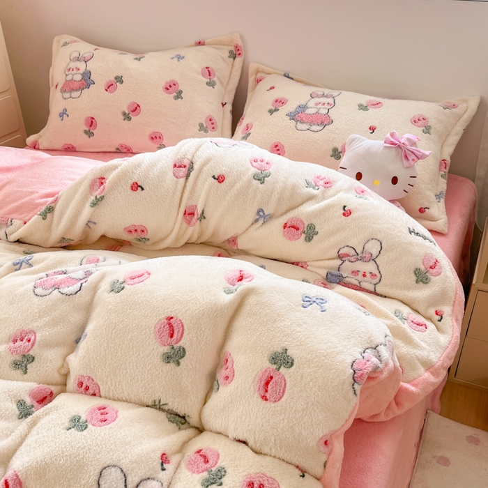 91家纺网 家纺一手货源 找家纺 川悦生活 2025新款立体雪花绒印花大床四件套系列一场景一 郁金奶兔