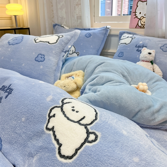 91家纺网 家纺一手货源 找家纺 川悦生活 2025新款立体雪花绒印花大床四件套系列一场景一 云朵奶狗