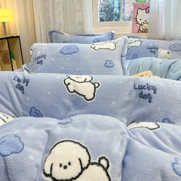 91家纺网 家纺一手货源 找家纺 川悦生活 2025新款立体雪花绒印花大床四件套系列一场景一 云朵奶狗