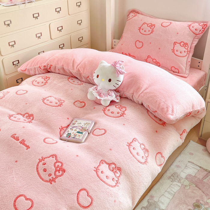 91家纺网 家纺一手货源 找家纺 川悦生活 2025新款立体雪花绒印花四件套学生床系列二场景一 爱心喵喵