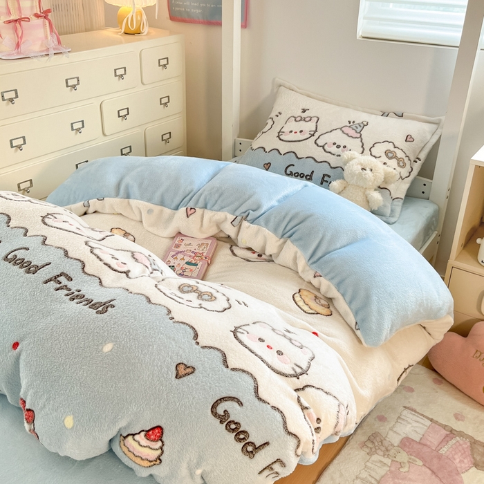 91家纺网 家纺一手货源 找家纺 川悦生活 2025新款立体雪花绒印花四件套学生床系列二场景一 快乐派对