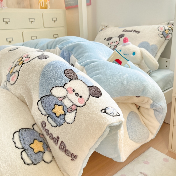 91家纺网 家纺一手货源 找家纺 川悦生活 2025新款立体雪花绒印花四件套学生床系列二场景一 快乐西高地