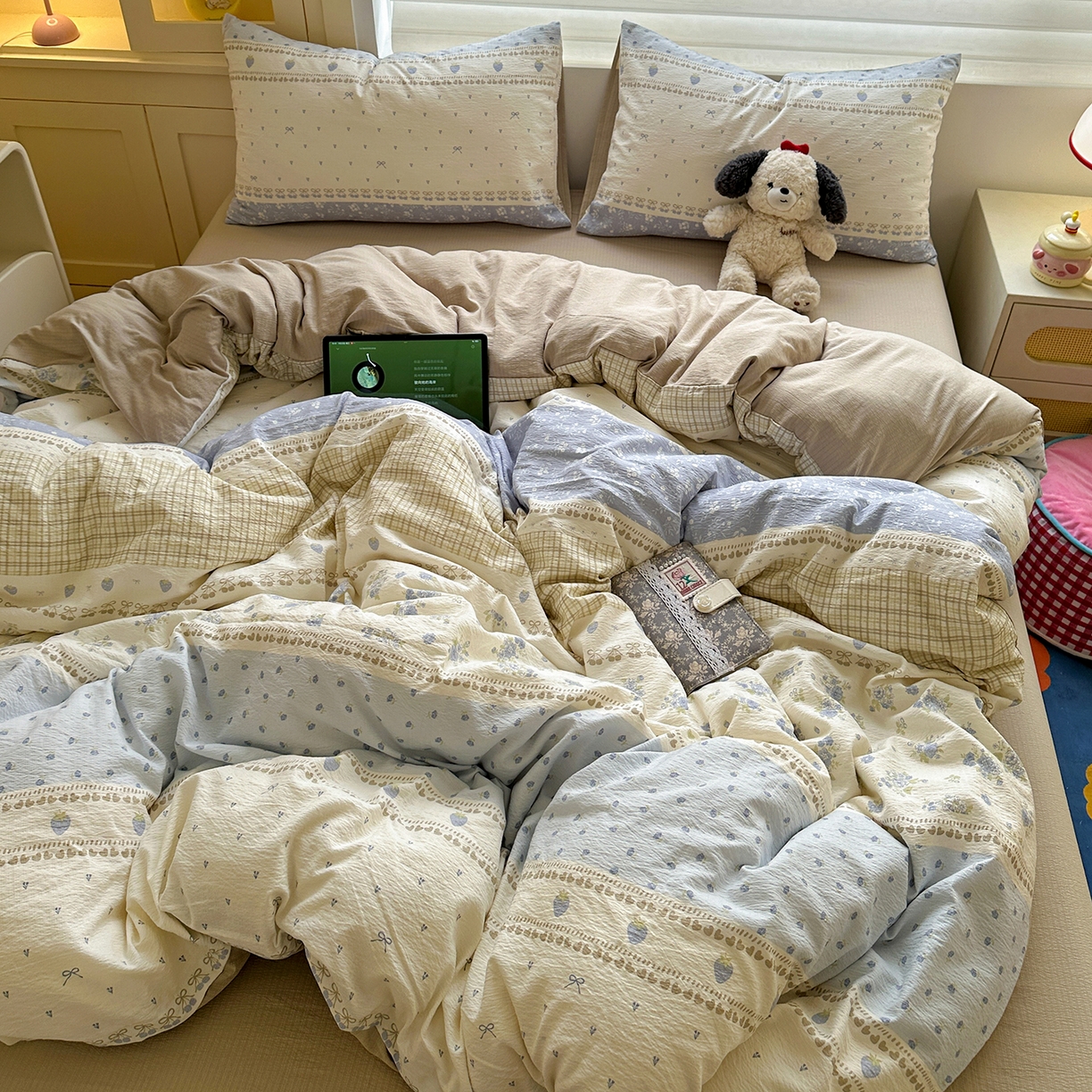 91家纺网 家纺一手货源 找家纺 水墨江南 2025新款云感双层纱印花四件套 春天里