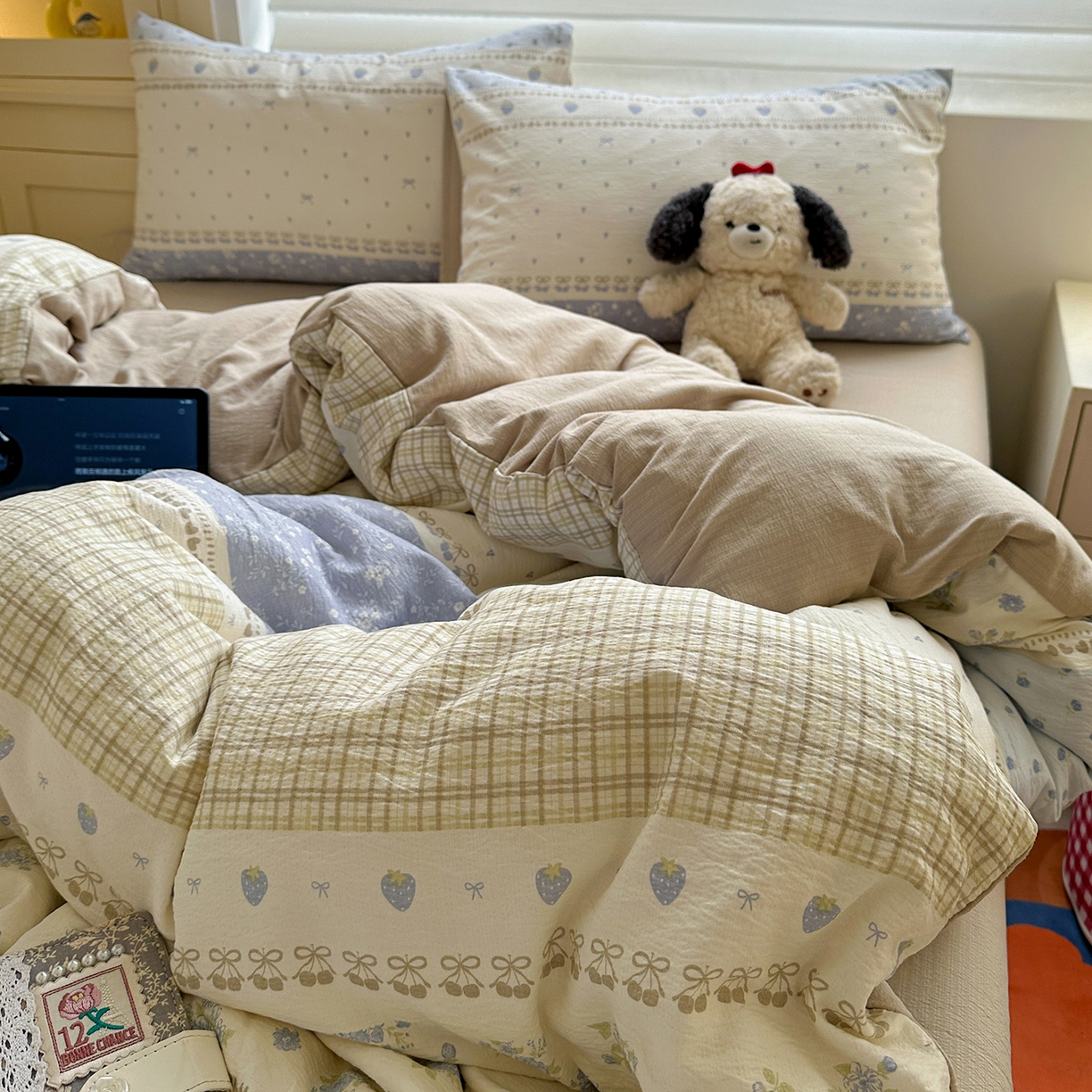 91家纺网 家纺一手货源 找家纺 水墨江南 2025新款云感双层纱印花四件套 春天里