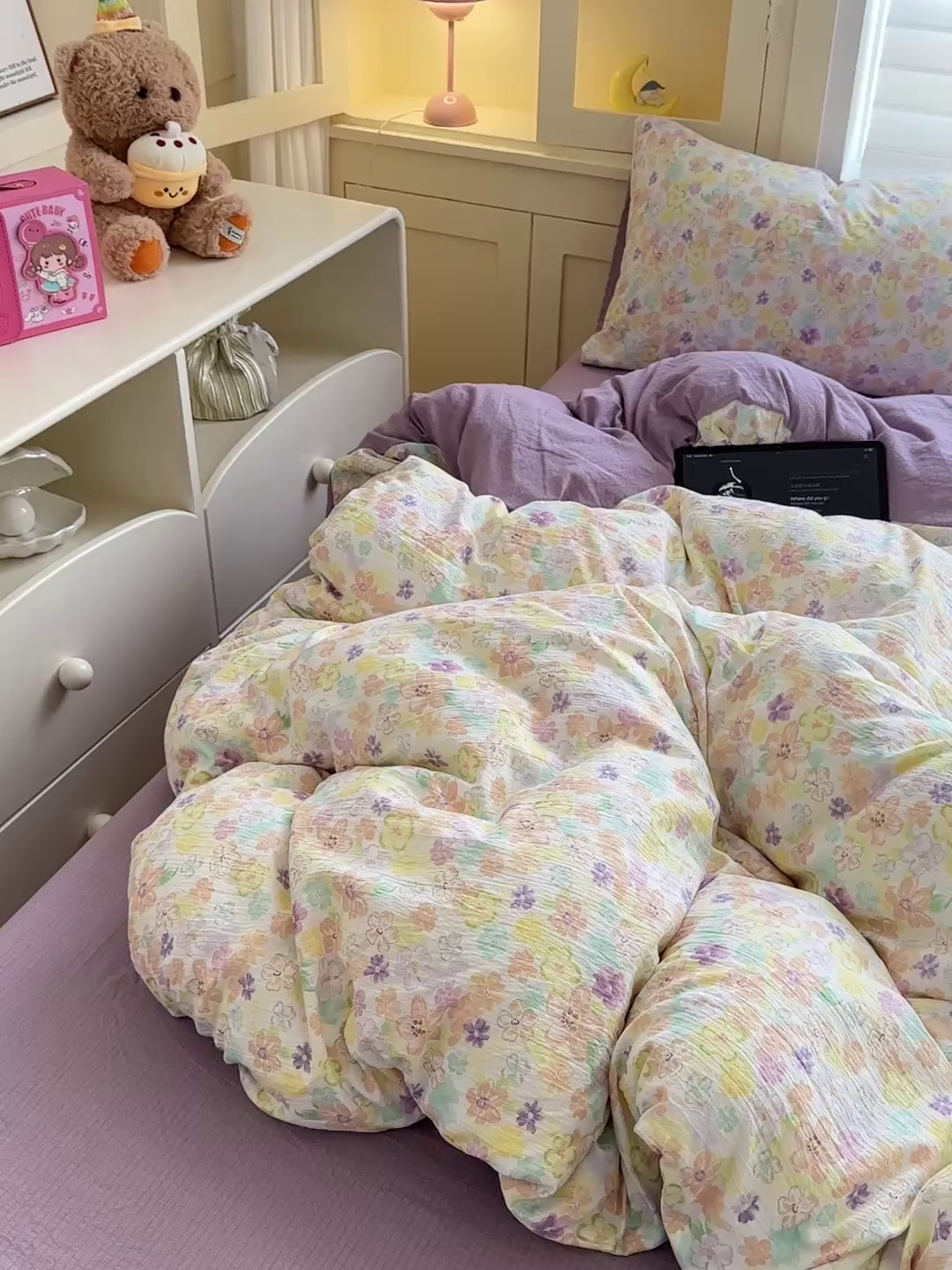 91家纺网 家纺一手货源 找家纺 水墨江南 2025新款云感双层纱印花四件套 花雨