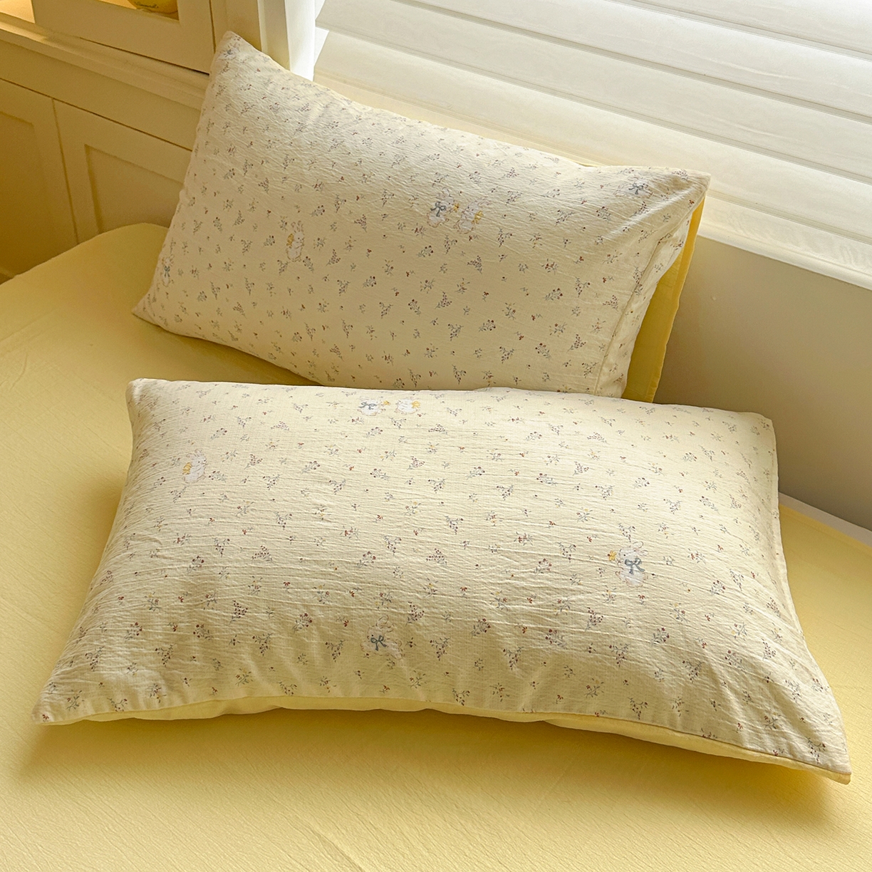 91家纺网 家纺一手货源 找家纺 水墨江南 2025新款云感双层纱印花四件套 花园兔