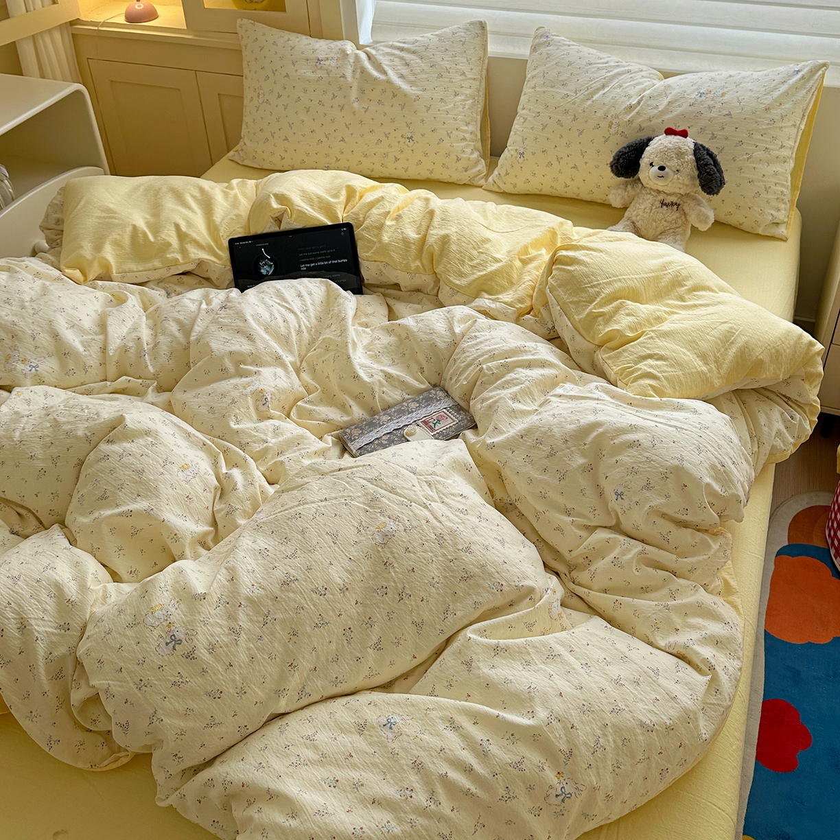 91家纺网 家纺一手货源 找家纺 水墨江南 2025新款云感双层纱印花四件套 花园兔