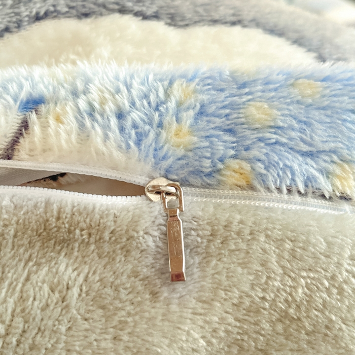 91家纺网 家纺一手货源 找家纺 川悦生活 2025新款立体雪花绒印花四件套学生床系列二场景一 星月小狗-灰