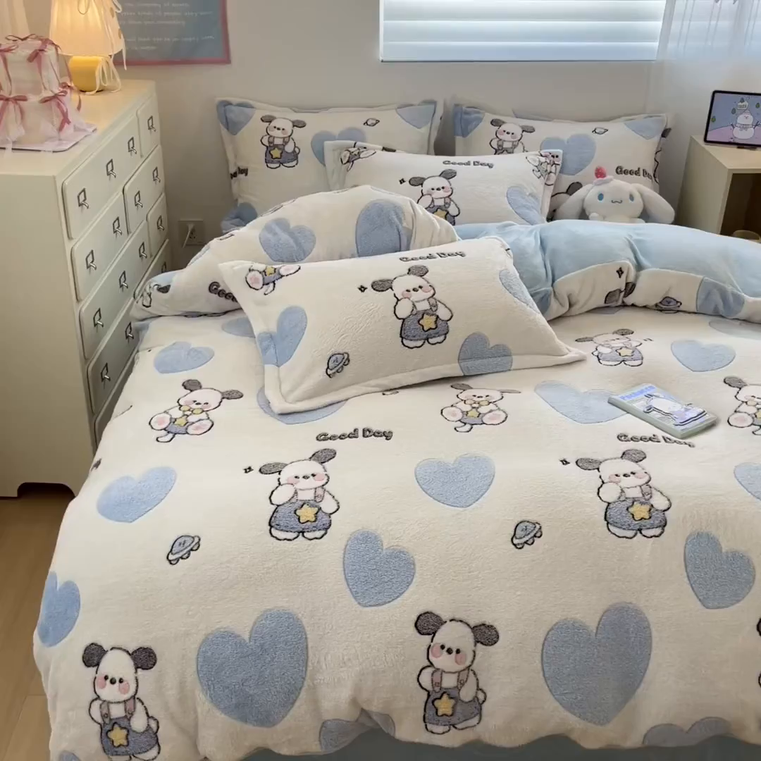 91家纺网 家纺一手货源 找家纺 川悦生活 2025新款立体雪花绒印花大床四件套系列二场景一 快乐西高地