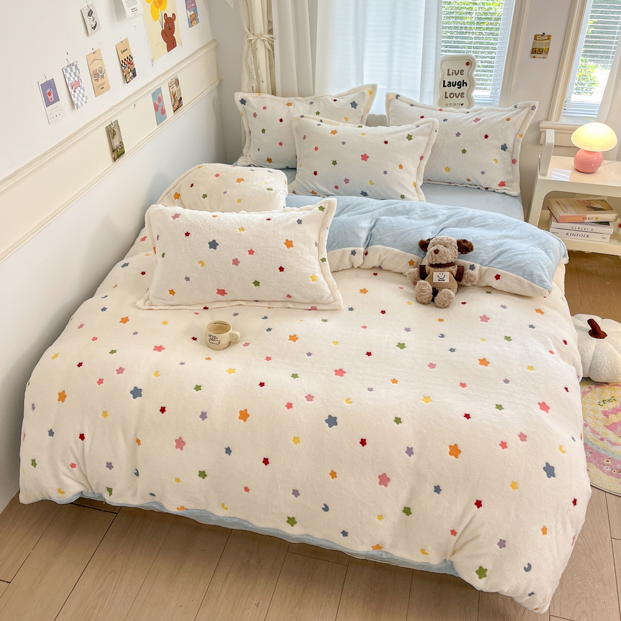 91家纺网 家纺一手货源 找家纺 川悦生活 2025新款立体雪花绒印花大床四件套系列二场景一 奶昔星星