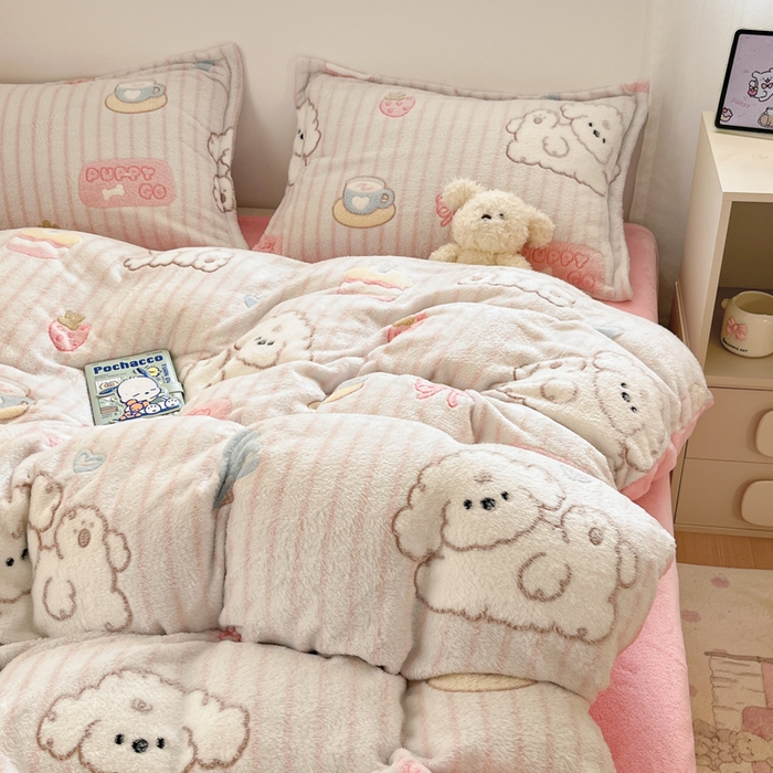 91家纺网 家纺一手货源 找家纺 川悦生活 2025新款立体雪花绒印花大床四件套系列二场景一 奶云蛋糕