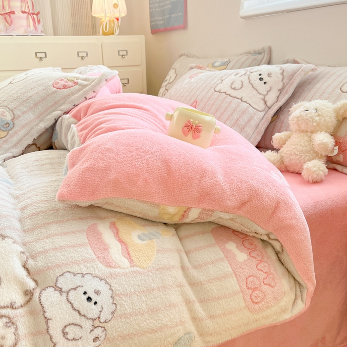 91家纺网 家纺一手货源 找家纺 川悦生活 2025新款立体雪花绒印花大床四件套系列二场景一 奶云蛋糕