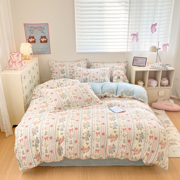 91家纺网 家纺一手货源 找家纺 川悦生活 2025新款立体雪花绒印花大床四件套系列二场景一 年华花念