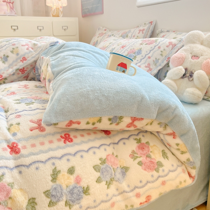 91家纺网 家纺一手货源 找家纺 川悦生活 2025新款立体雪花绒印花大床四件套系列二场景一 年华花念