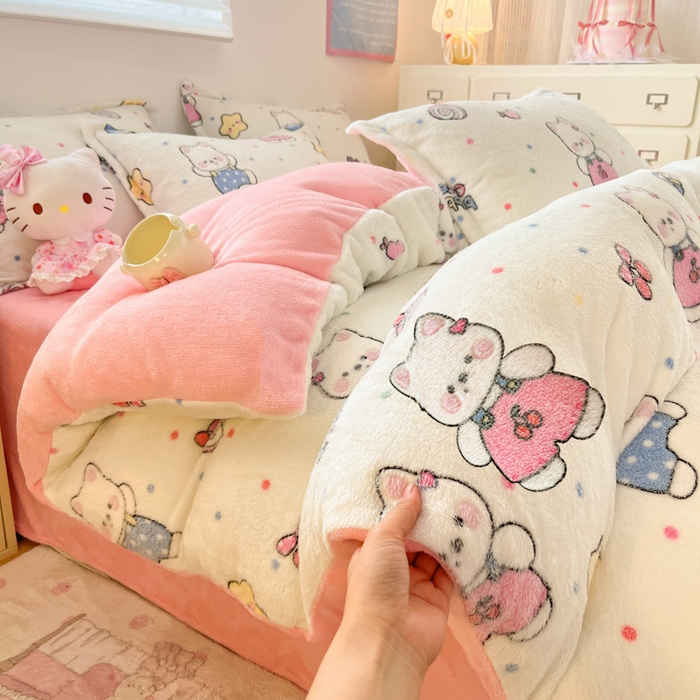 91家纺网 家纺一手货源 找家纺 川悦生活 2025新款立体雪花绒印花大床四件套系列二场景一 派对西高地