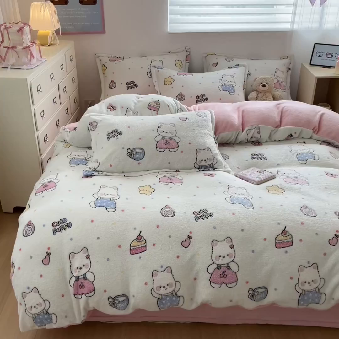 91家纺网 家纺一手货源 找家纺 川悦生活 2025新款立体雪花绒印花大床四件套系列二场景一 派对西高地