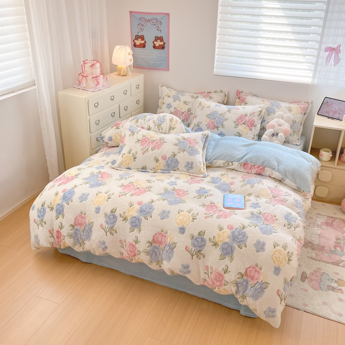 91家纺网 家纺一手货源 找家纺 川悦生活 2025新款立体雪花绒印花大床四件套系列二场景一 西柚花花