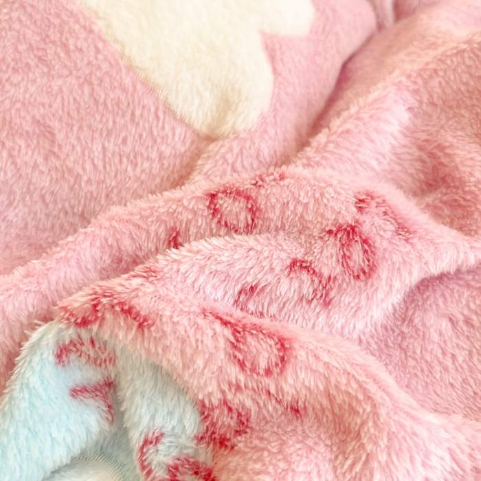 91家纺网 家纺一手货源 找家纺 川悦生活 2025新款立体雪花绒印花大床四件套系列二场景一 心心物语