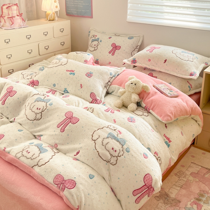 91家纺网 家纺一手货源 找家纺 川悦生活 2025新款立体雪花绒印花大床四件套系列二场景一 幸福奶旺