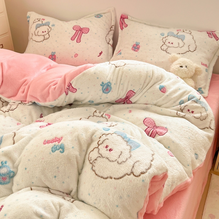 91家纺网 家纺一手货源 找家纺 川悦生活 2025新款立体雪花绒印花大床四件套系列二场景一 幸福奶旺