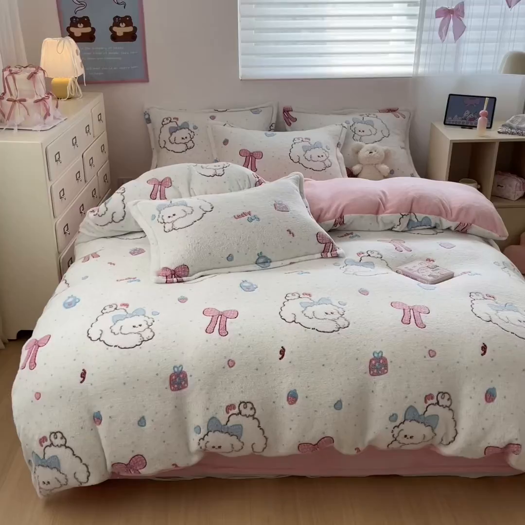91家纺网 家纺一手货源 找家纺 川悦生活 2025新款立体雪花绒印花大床四件套系列二场景一 幸福奶旺