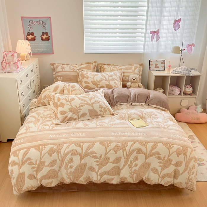 91家纺网 家纺一手货源 找家纺 川悦生活 2025新款立体雪花绒印花大床四件套系列二场景一 月桂-浅咖