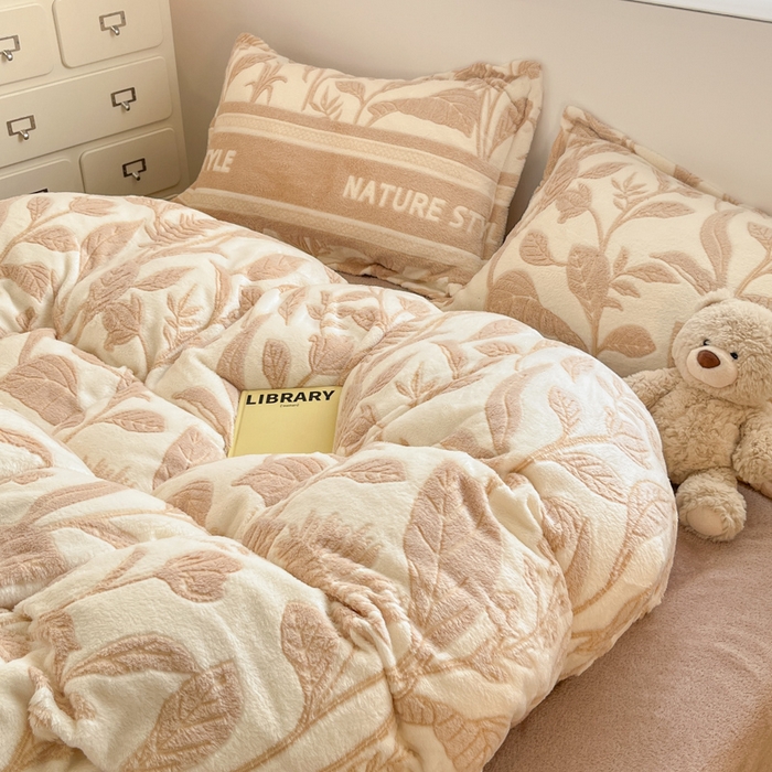 91家纺网 家纺一手货源 找家纺 川悦生活 2025新款立体雪花绒印花大床四件套系列二场景一 月桂-浅咖