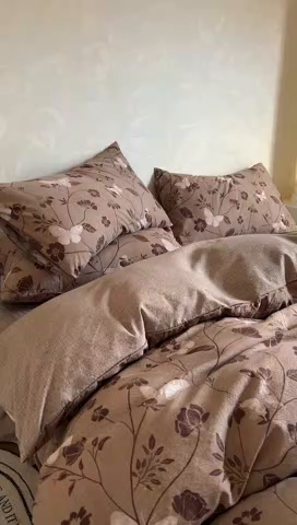 91家纺网 家纺一手货源 找家纺 美梦家纺 2025新款高克重加厚亚麻皱皱纱床盖四件套系列（提供买家秀) 枫林晚