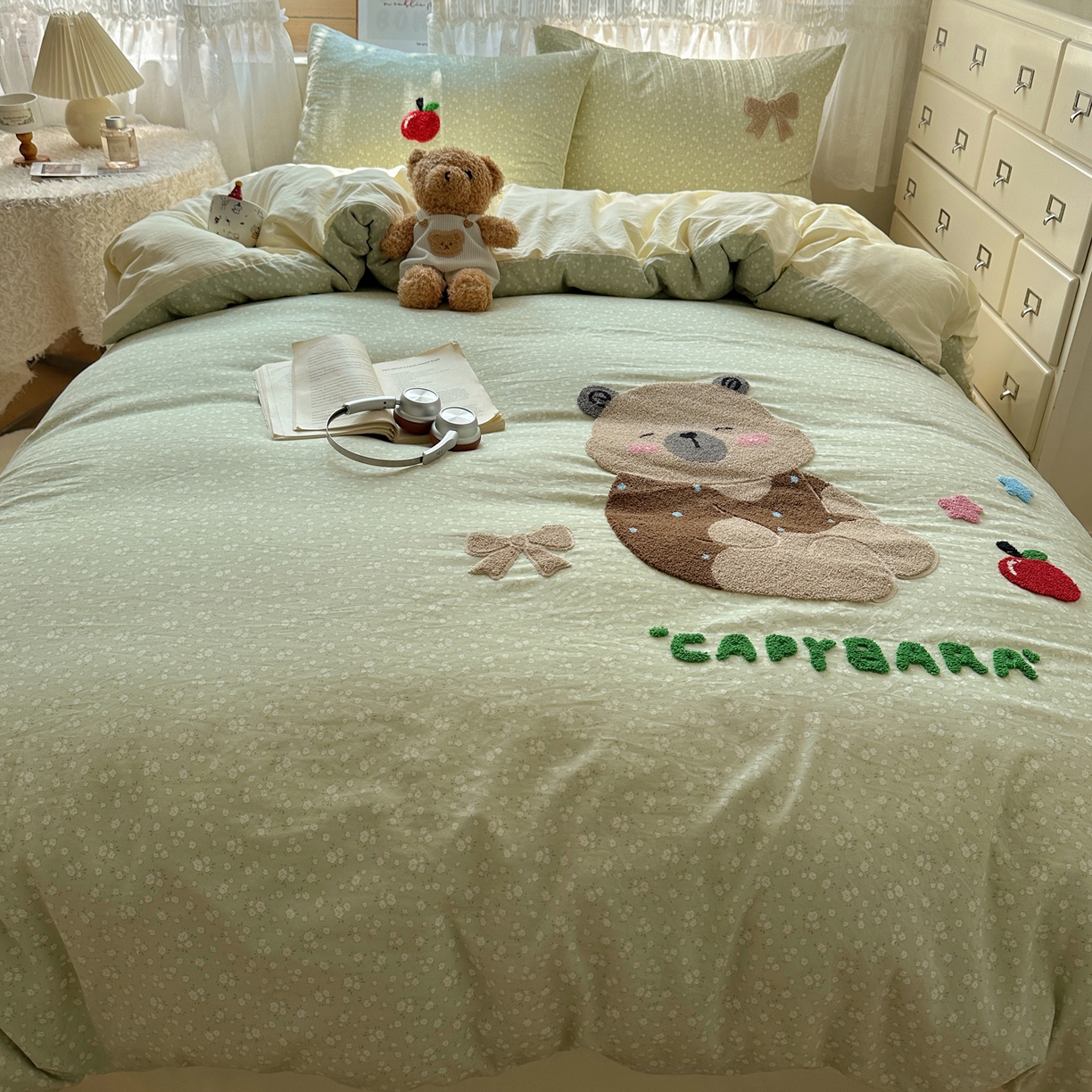 91家纺网 家纺一手货源 找家纺 盼季家纺 2025年A类毛巾绣水洗棉床上用品四件套学生宿舍床单被套三件套（含买家秀） 毛巾绣-懒懒熊