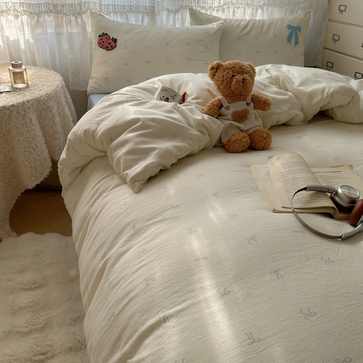 91家纺网 家纺一手货源 找家纺 盼季家纺 2025年A类毛巾绣水洗棉床上用品四件套学生宿舍床单被套三件套（含买家秀） 毛巾绣-打喷嚏的bear