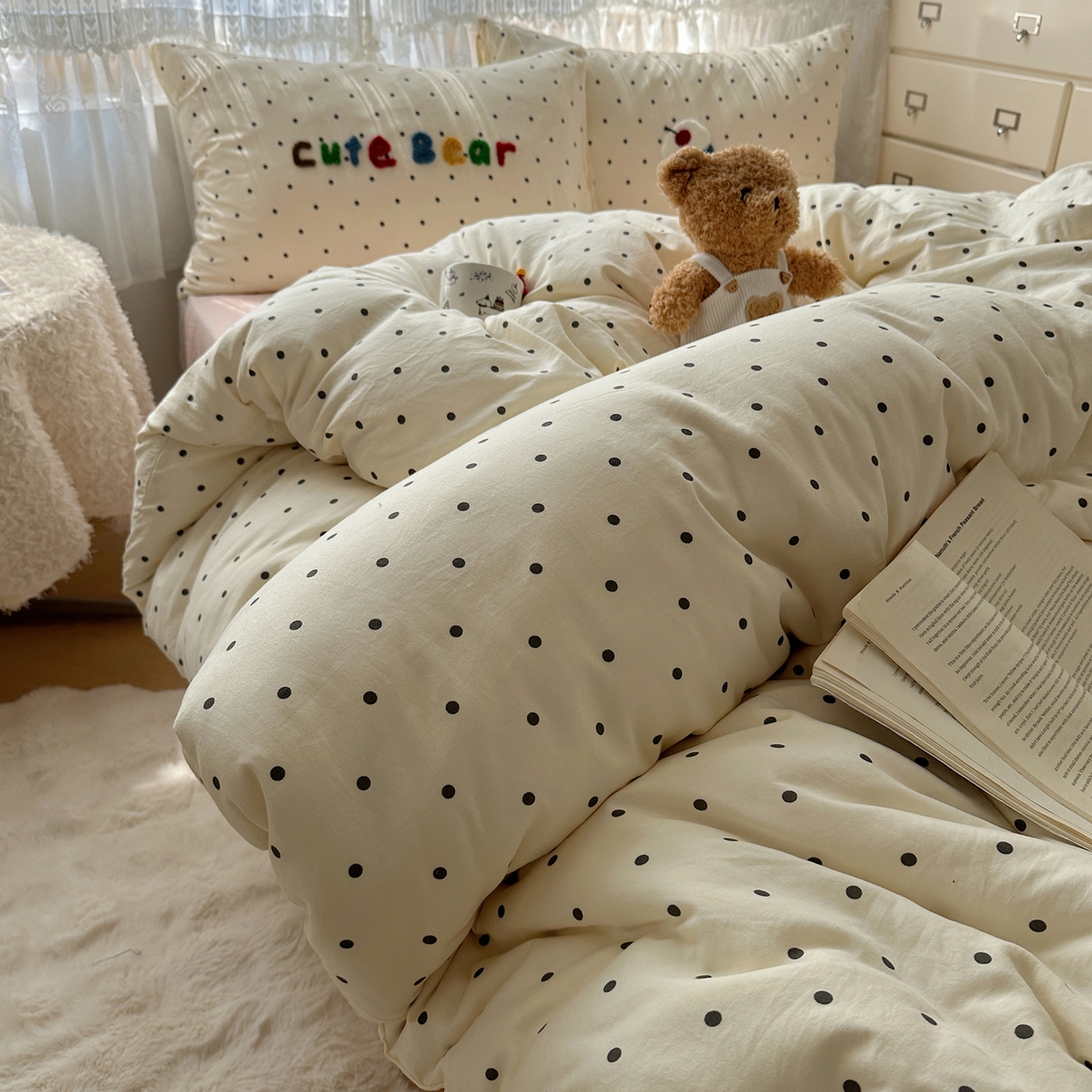 91家纺网 家纺一手货源 找家纺 盼季家纺 2025年A类毛巾绣水洗棉床上用品四件套学生宿舍床单被套三件套（含买家秀） 毛巾绣-波点塔塔