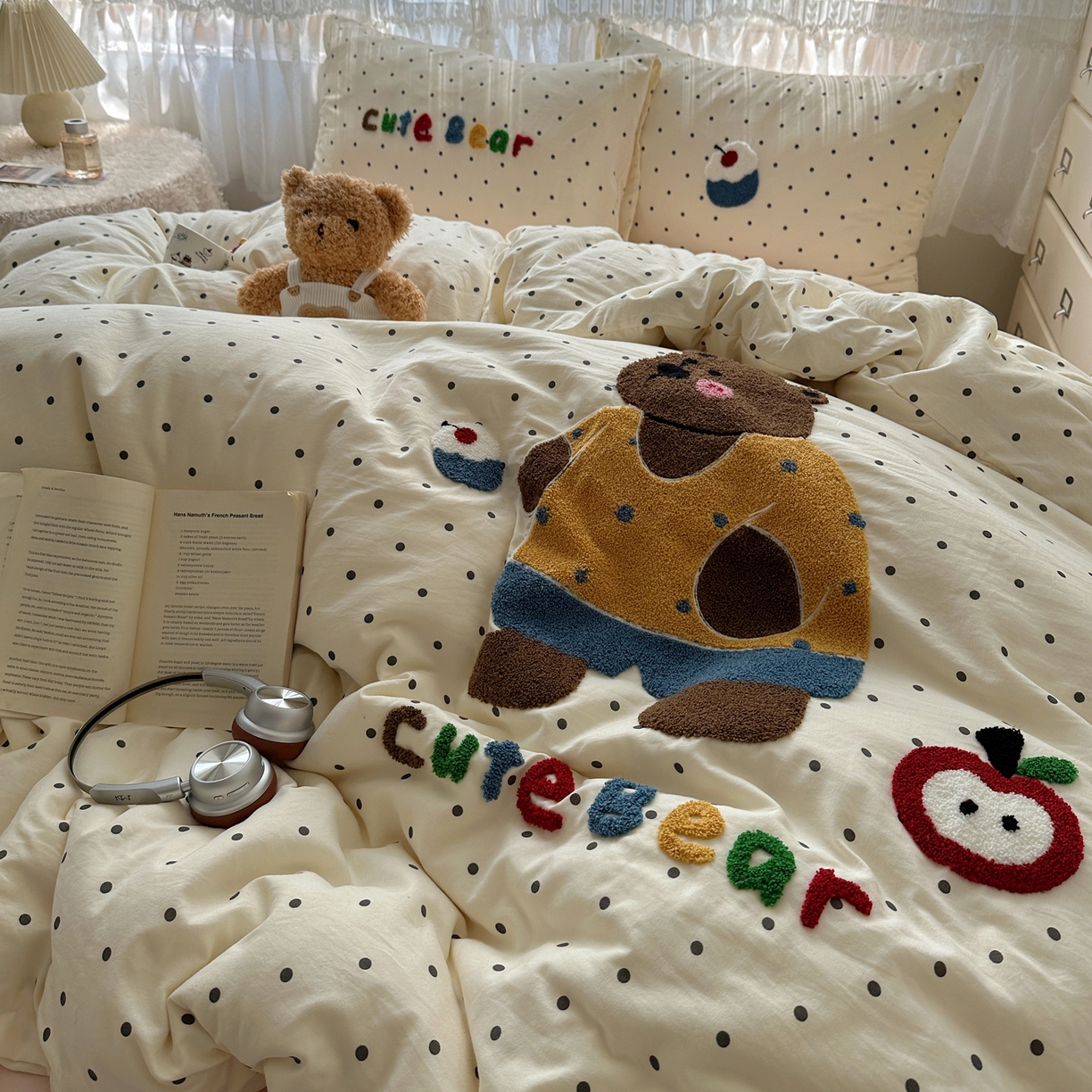 91家纺网 家纺一手货源 找家纺 盼季家纺 2025年A类毛巾绣水洗棉床上用品四件套学生宿舍床单被套三件套（含买家秀） 毛巾绣-波点塔塔