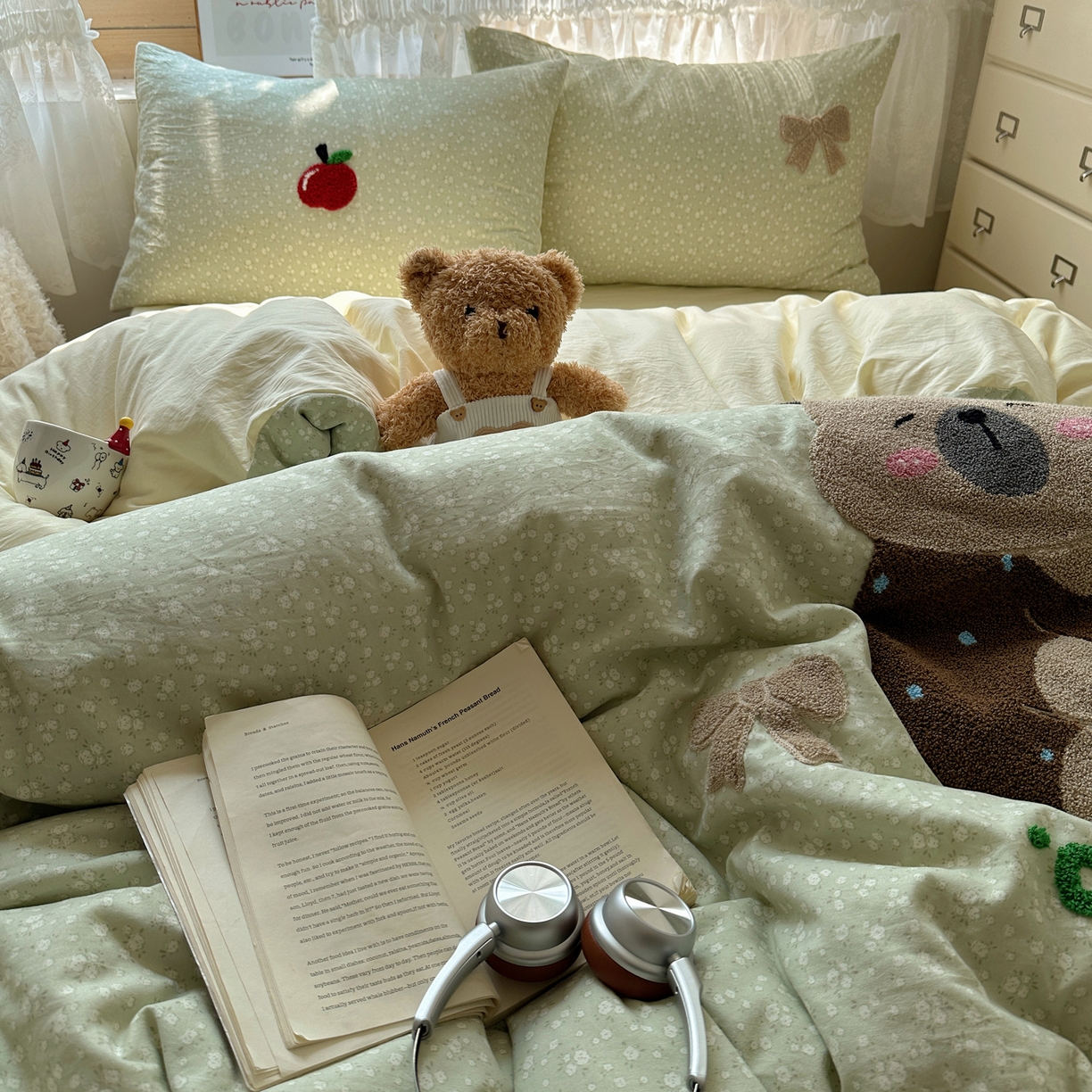 91家纺网 家纺一手货源 找家纺 盼季家纺 2025年A类毛巾绣水洗棉床上用品四件套学生宿舍床单被套三件套（含买家秀） 毛巾绣-懒懒熊