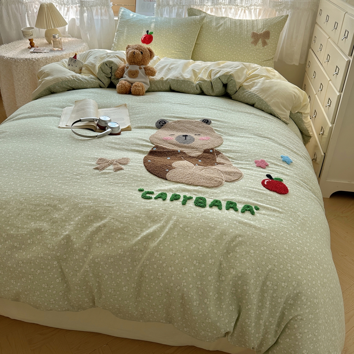 91家纺网 家纺一手货源 找家纺 盼季家纺 2025年A类毛巾绣水洗棉床上用品四件套学生宿舍床单被套三件套（含买家秀） 毛巾绣-懒懒熊