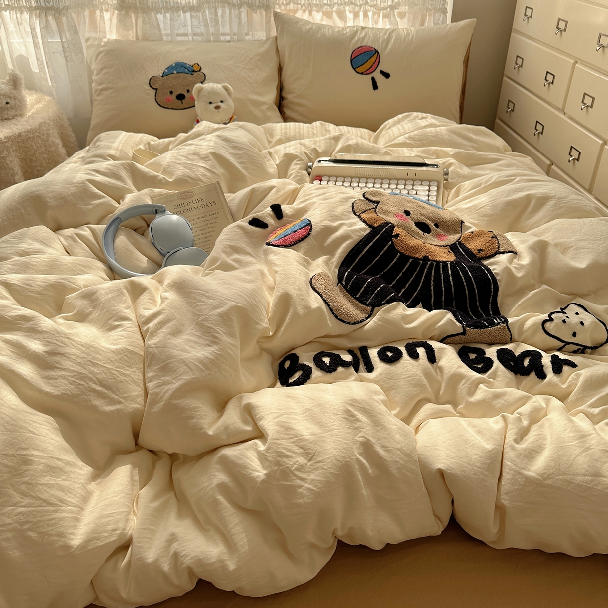 91家纺网 家纺一手货源 找家纺 盼季家纺 2025年A类毛巾绣水洗棉床上用品四件套学生宿舍床单被套三件套（含买家秀） 毛巾绣-足球宝贝