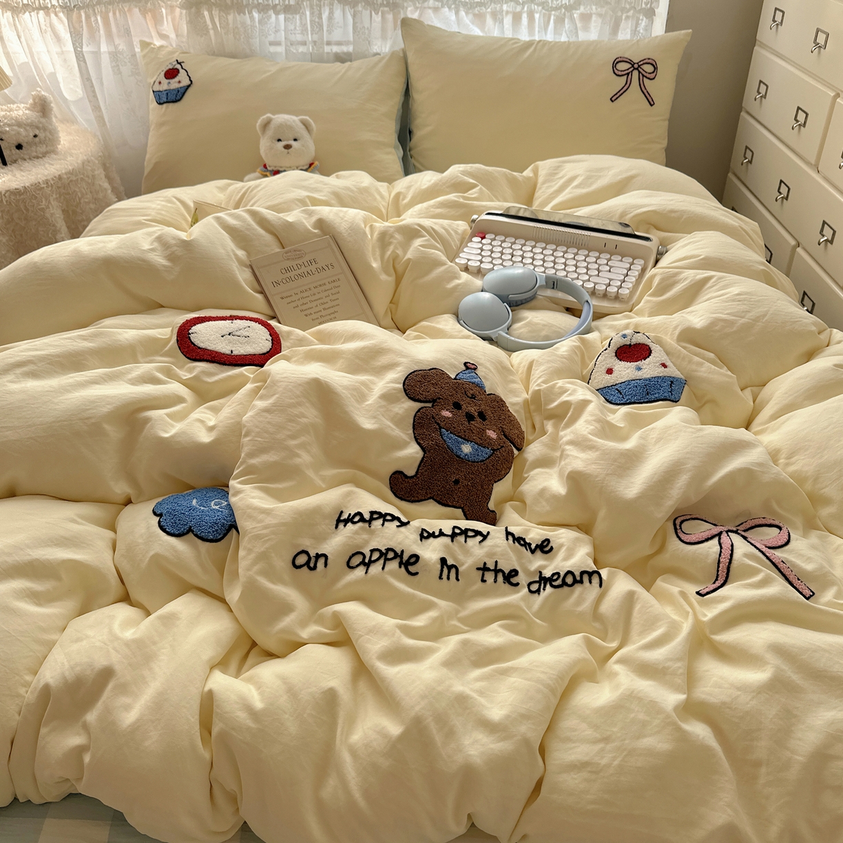 91家纺网 家纺一手货源 找家纺 盼季家纺 2025年A类毛巾绣水洗棉床上用品四件套学生宿舍床单被套三件套（含买家秀） 毛巾绣-蓝格丝带酱